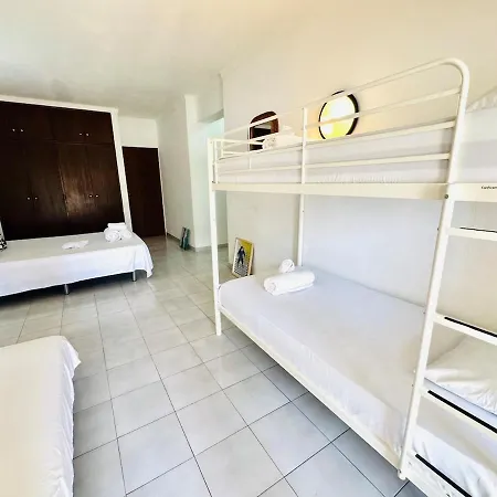 Gourmet Com Quintal Apartamento *