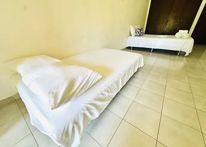 Gourmet Com Quintal * Albufeira